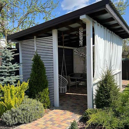 Апартаменти Поруч Із Софіївським Парком Dolce Vita , "У Нас Є Світло Завжди" Umanʼ Exterior foto
